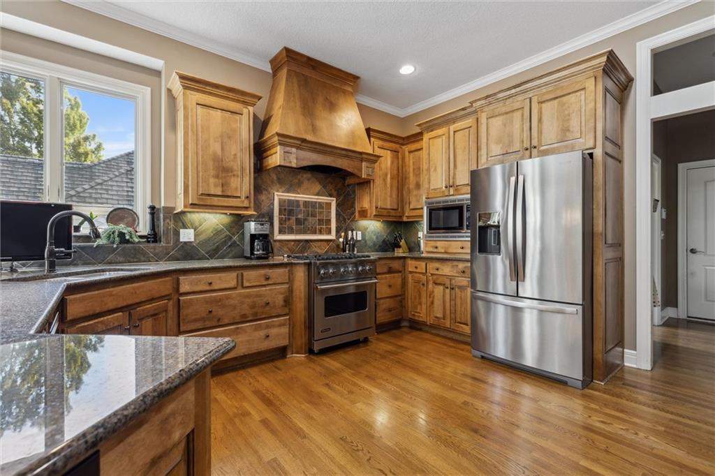 15233 Linden Street Property Photo