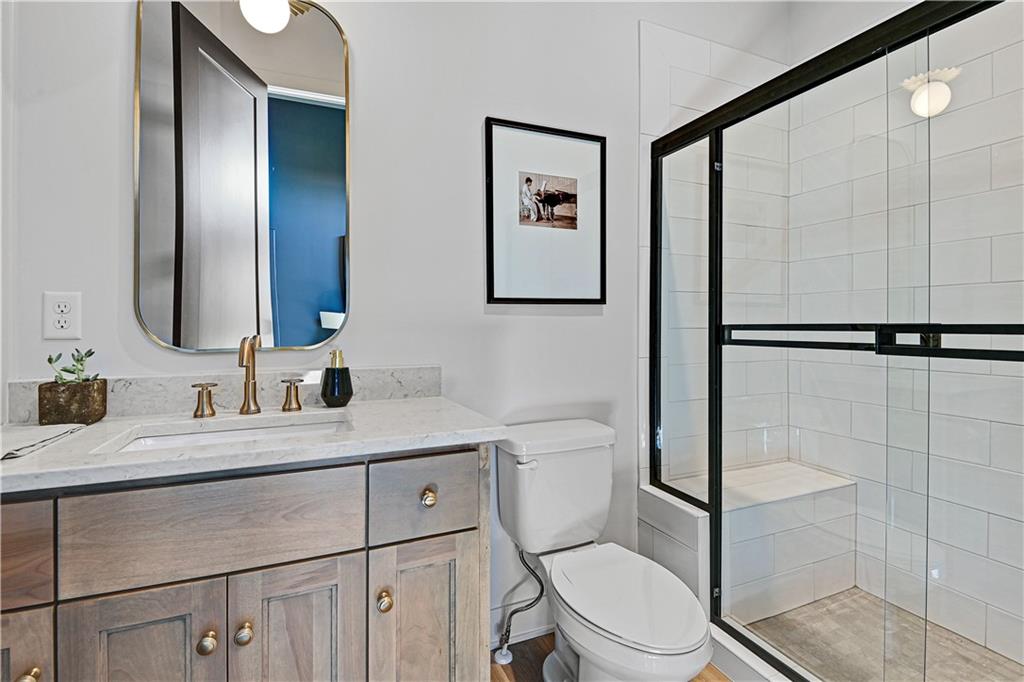 17004 Parkhill Street Property Photo 8