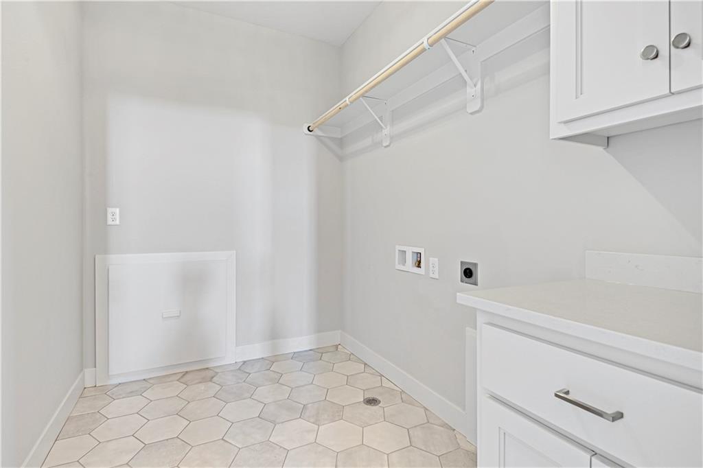 17004 Parkhill Street Property Photo 35