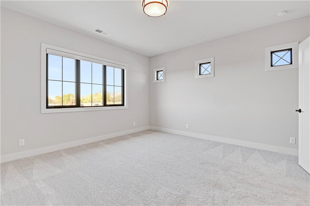 17004 Parkhill Street Property Photo 40