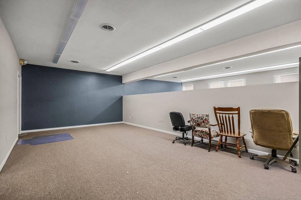 5 S Peoria Street Property Photo 27