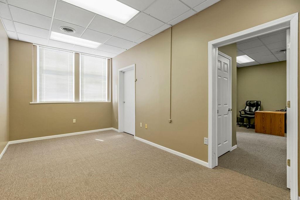 5 S Peoria Street Property Photo 34
