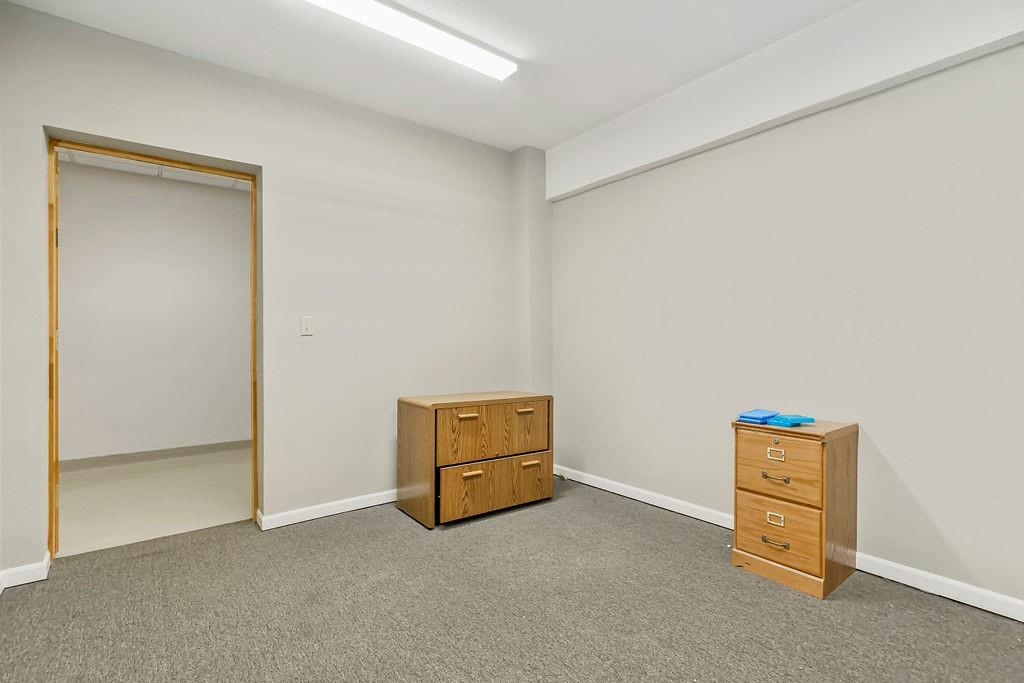 5 S Peoria Street Property Photo 36