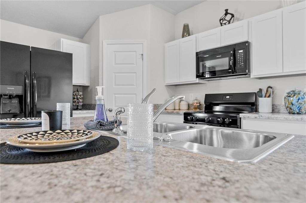 2134 Woodfield Drive Property Photo 14