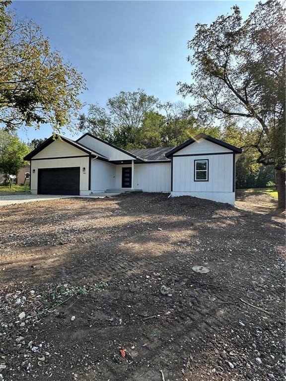 418 N Taylor Street Property Photo 3