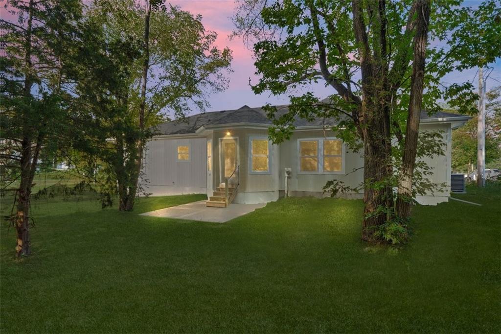 418 N Taylor Street Property Photo 5