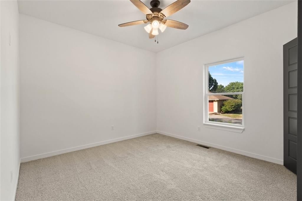 418 N Taylor Street Property Photo 35