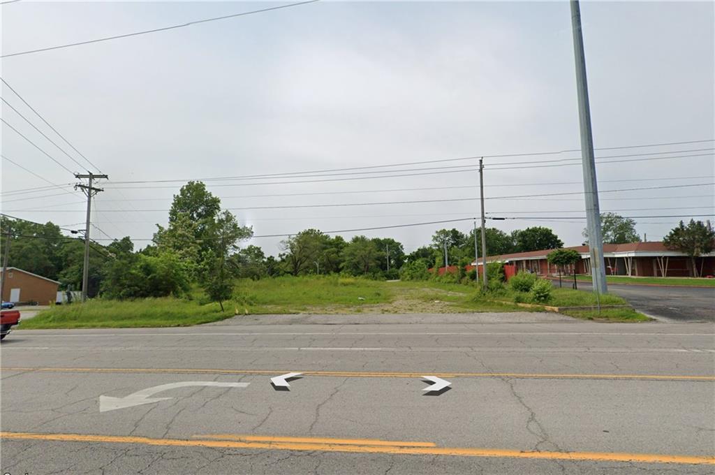 10305 E Us 40 Highway Property Photo 14
