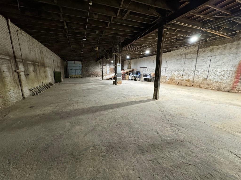 2125 Indiana Avenue Property Photo 10