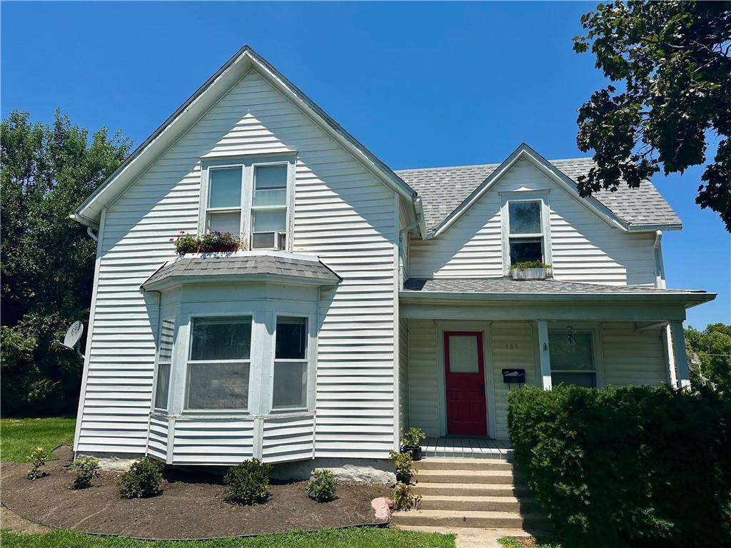 409 E 3rd Street Property Photo 1