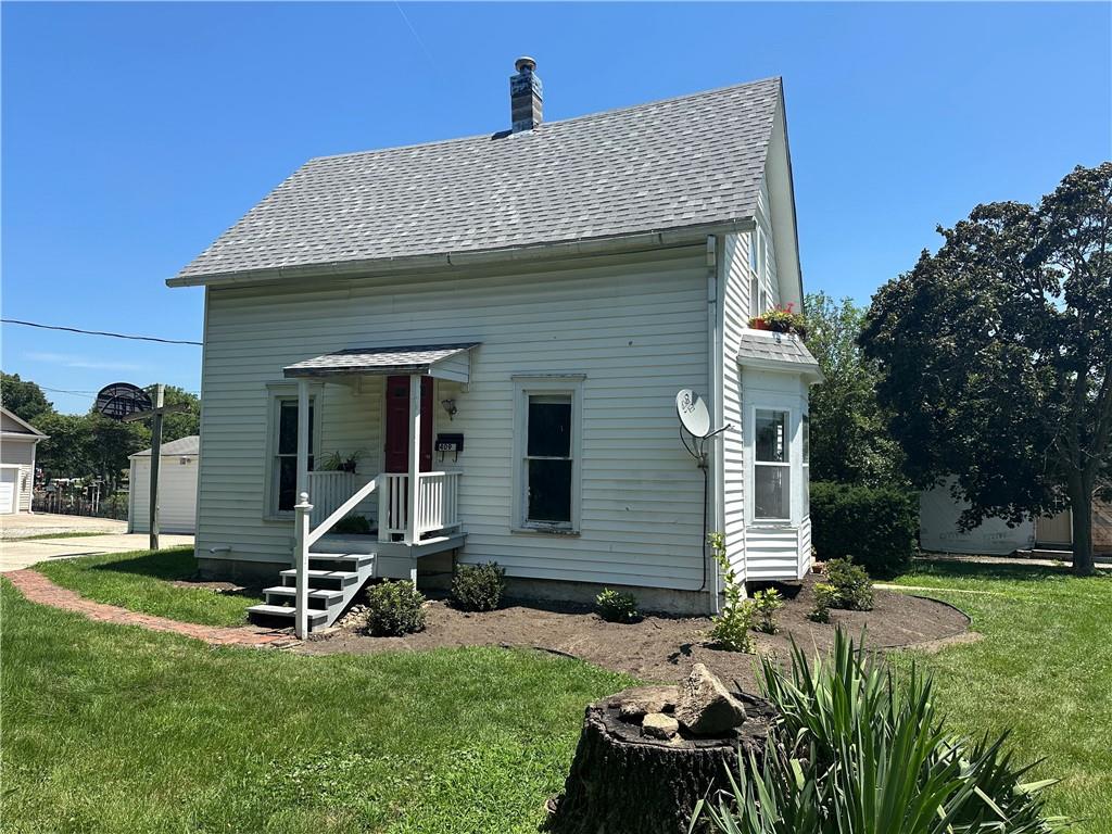 409 E 3rd Street Property Photo 2