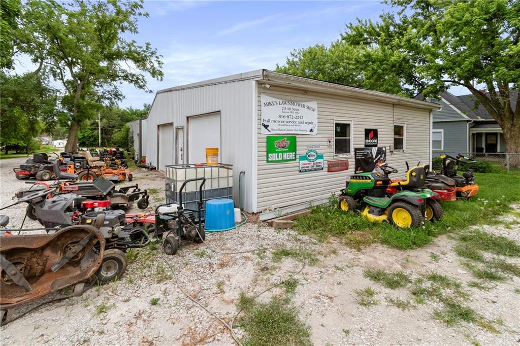 215 4th Street Property Photo 12