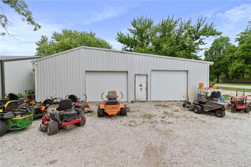 215 4th Street Property Photo 17