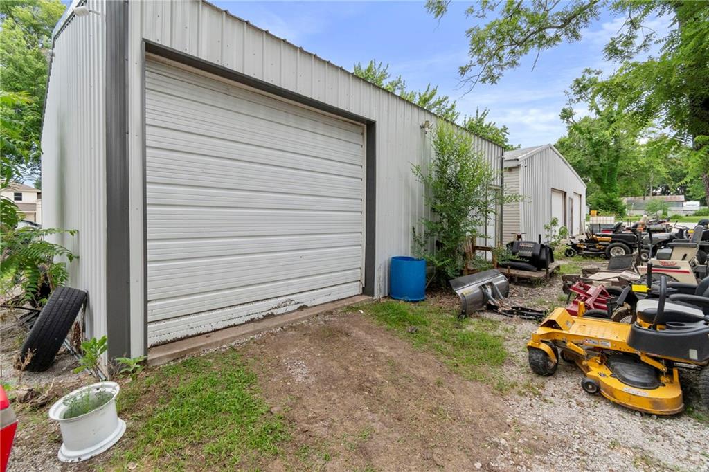 215 4th Street Property Photo 21