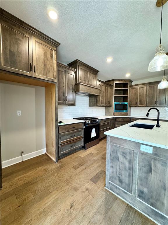 10101 N Oakland Avenue Property Photo 6