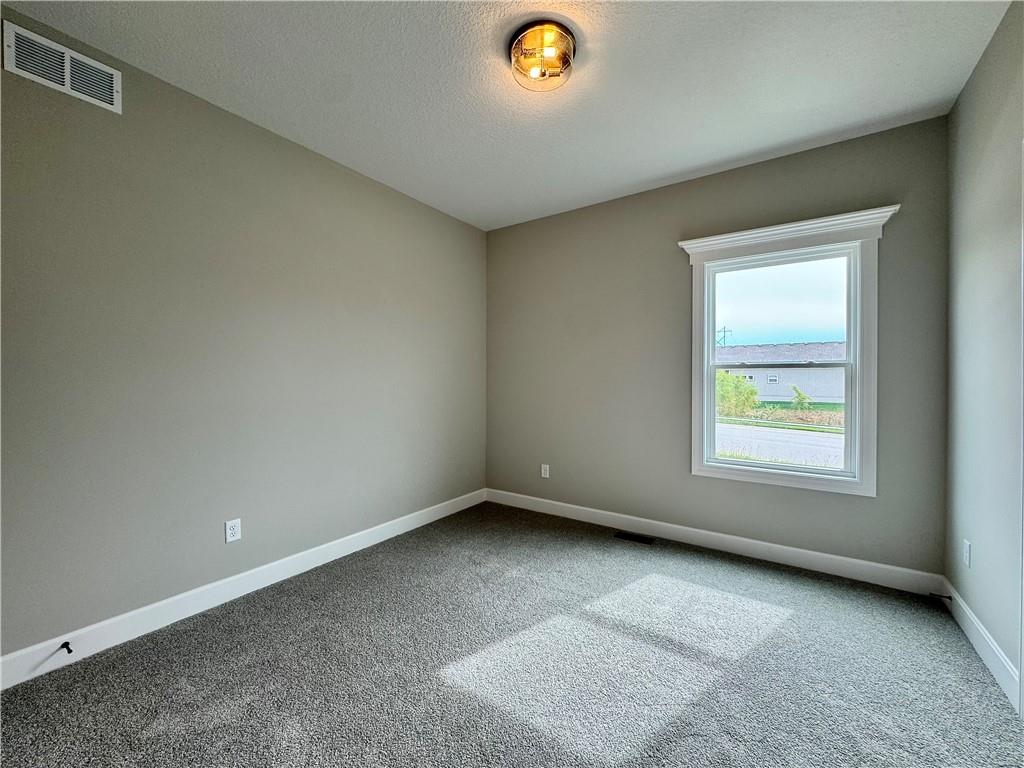 10101 N Oakland Avenue Property Photo 23