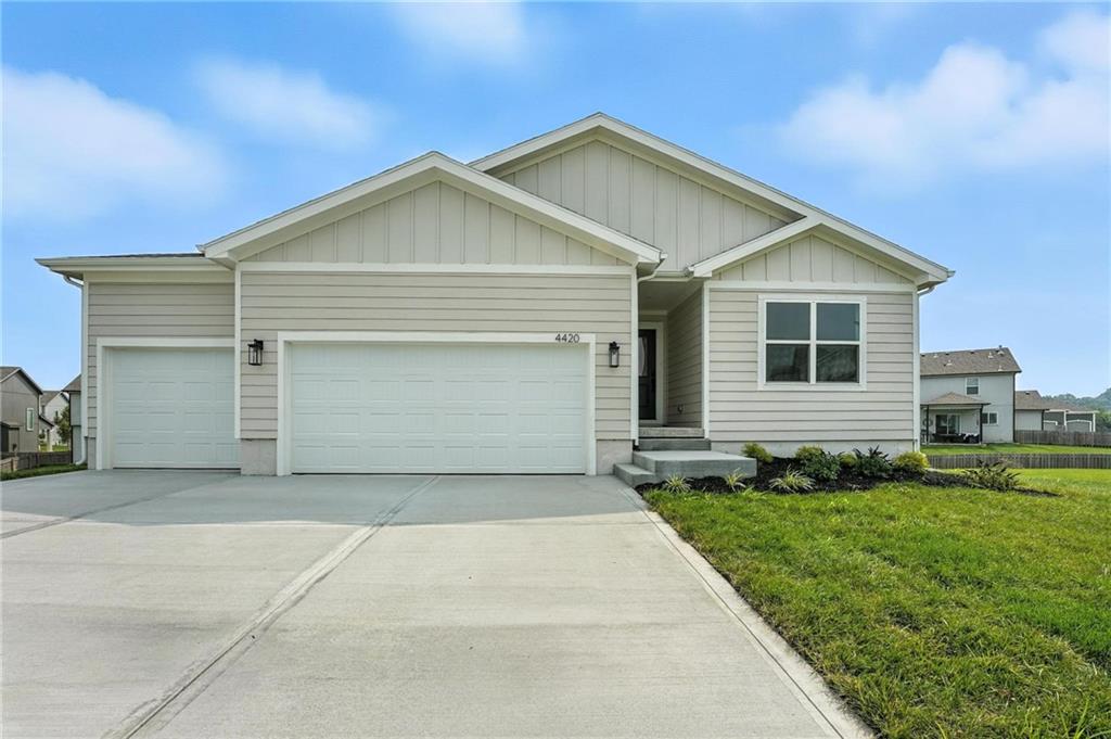 4420 Sw Grindstone Circle Property Photo 1