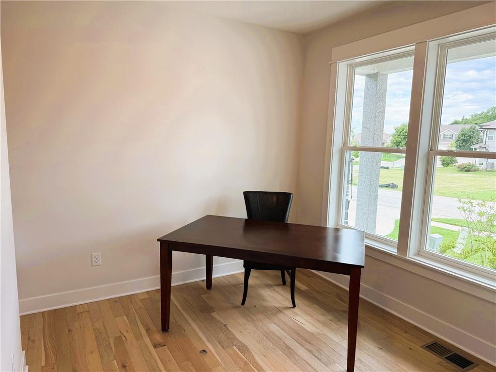 23659 W 125th Terrace Property Photo 10