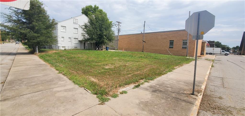 109 N Thompson Avenue Property Photo
