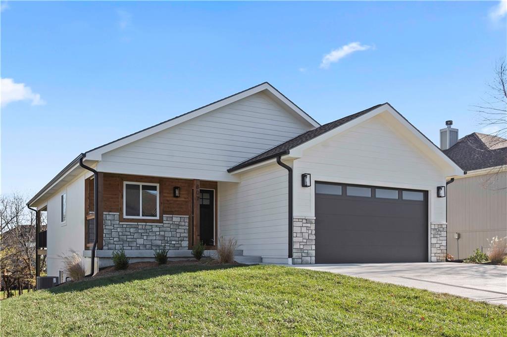 807 N Walnut Lane Property Photo