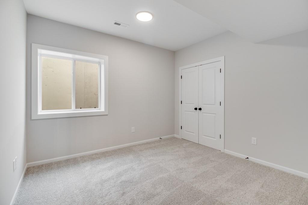 1818 Woodward Circle Property Photo 31