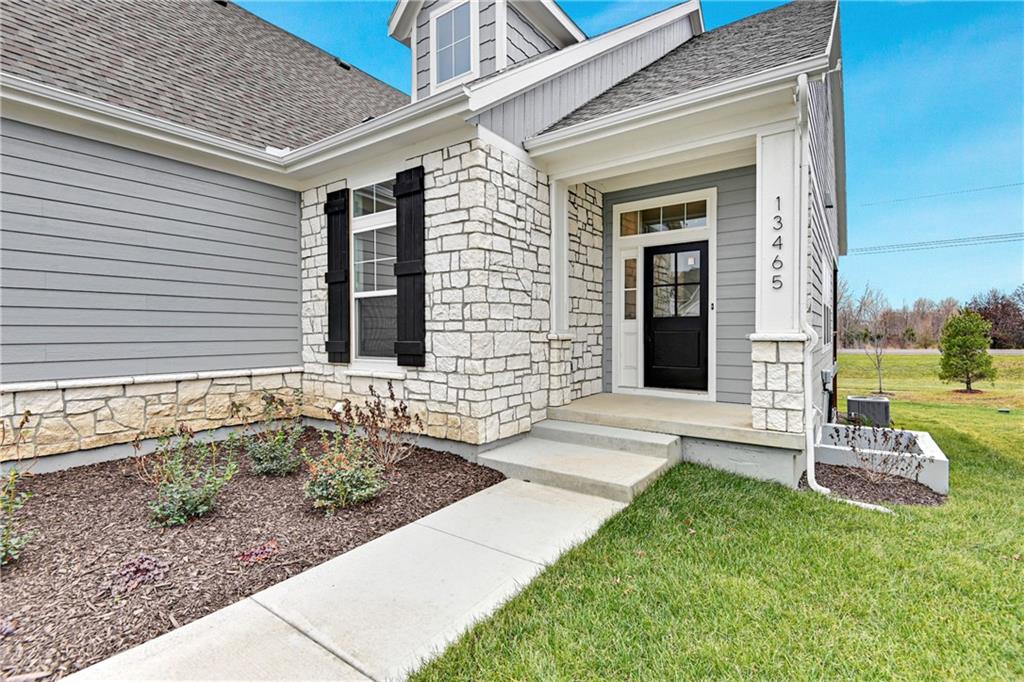 13465 W 174th Place Property Photo