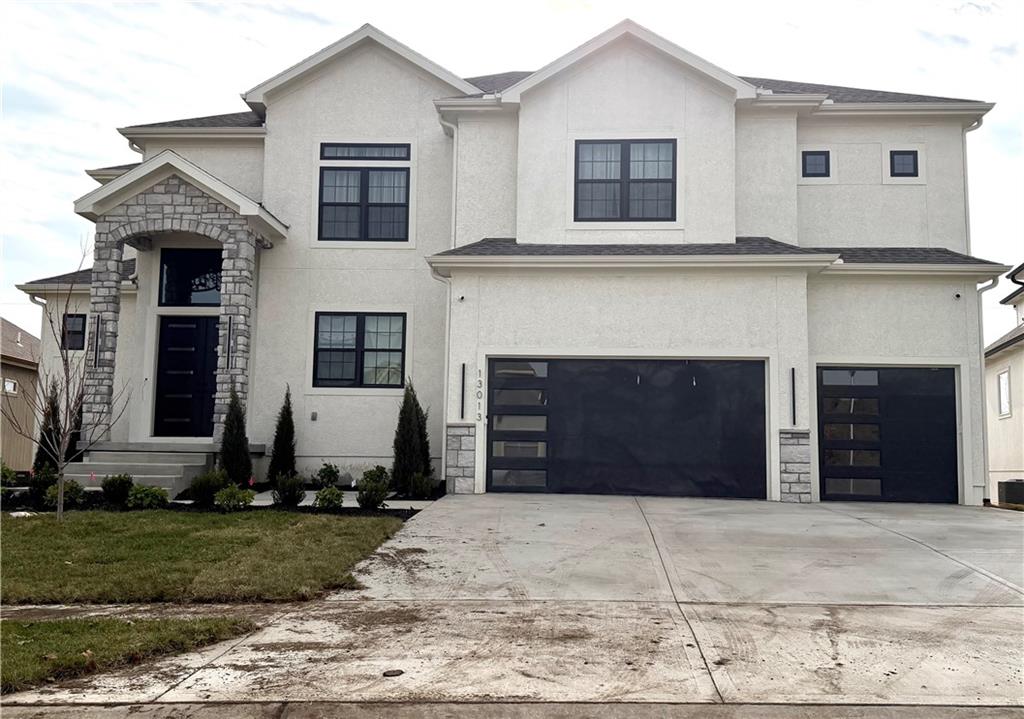 13013 W 174th Place Property Photo 1