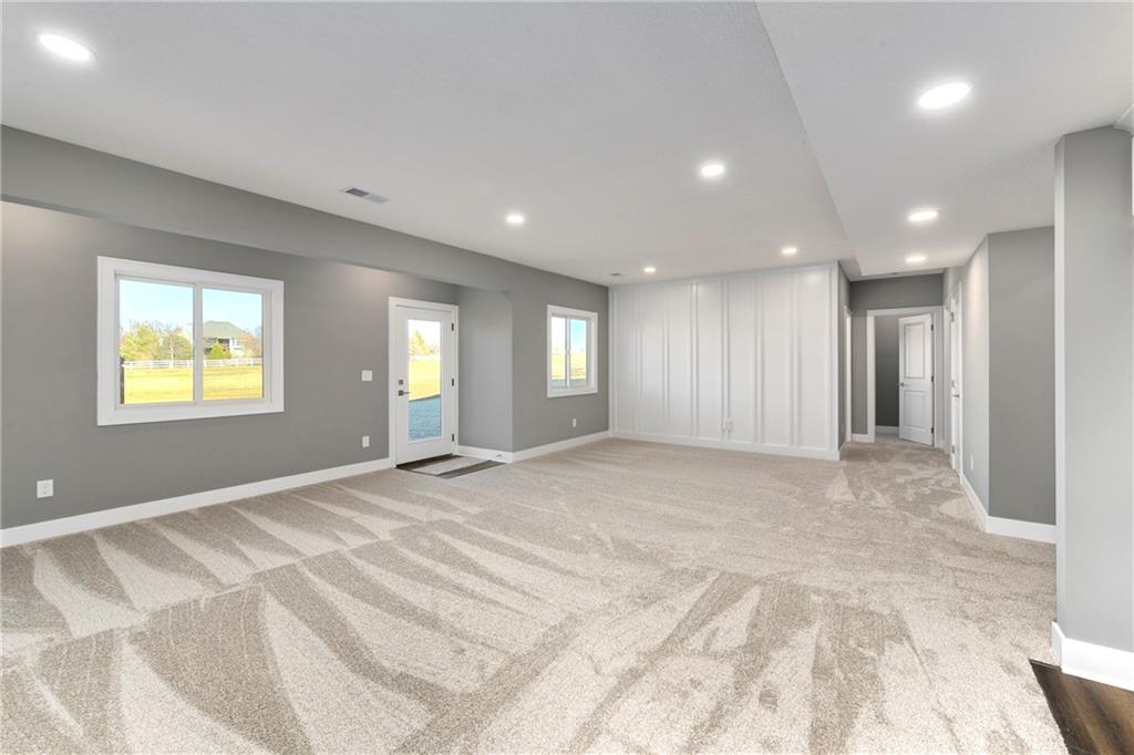 17860 Clearview Drive Property Photo 5