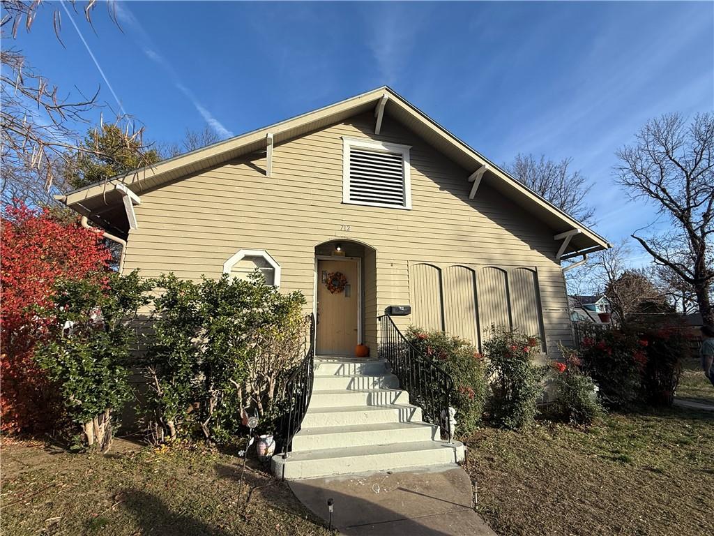 712 Washington Street Property Photo