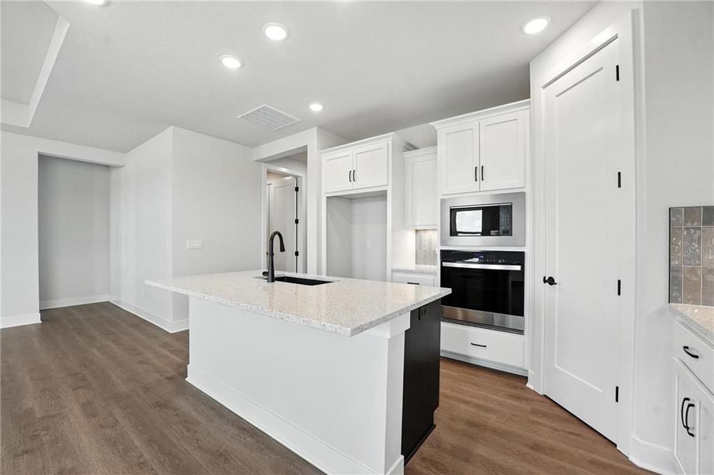 1630 Grayhawk Drive Property Photo 1