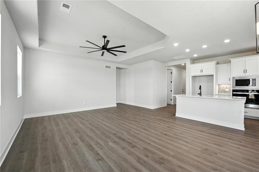 1630 Grayhawk Drive Property Photo 8