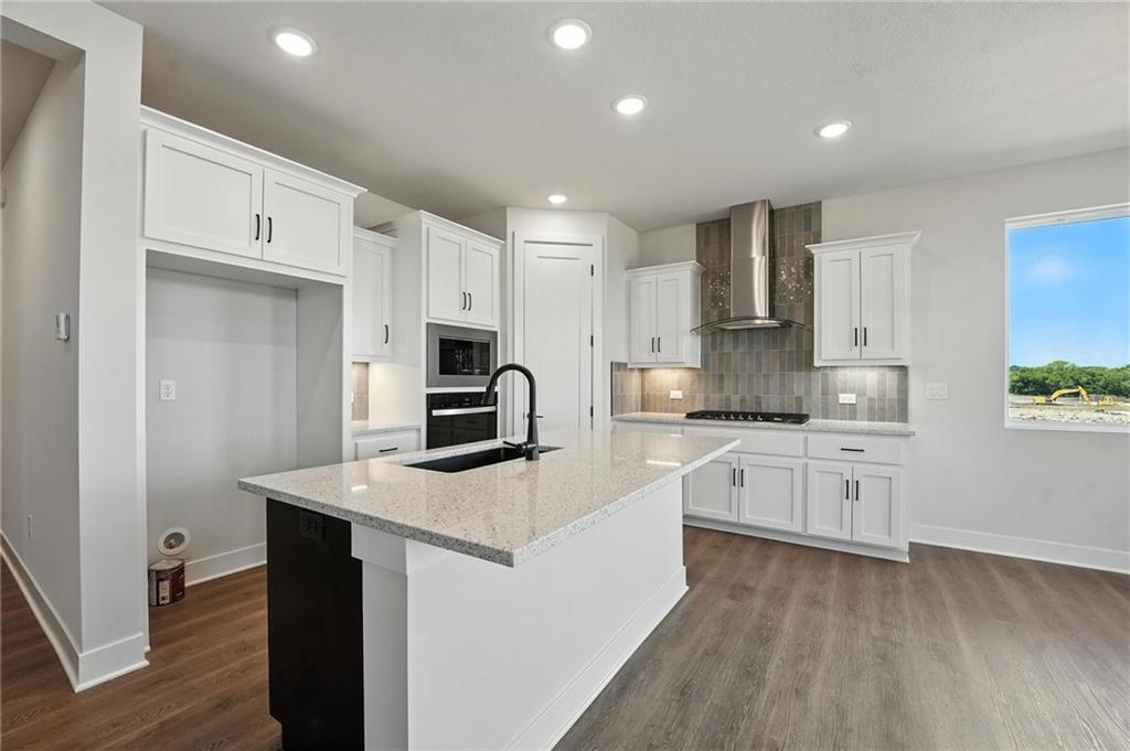 1630 Grayhawk Drive Property Photo 9