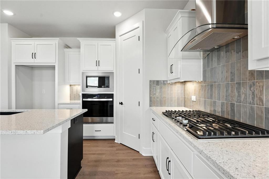 1630 Grayhawk Drive Property Photo 10