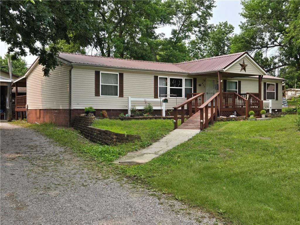 423 Elm Street Property Photo 1