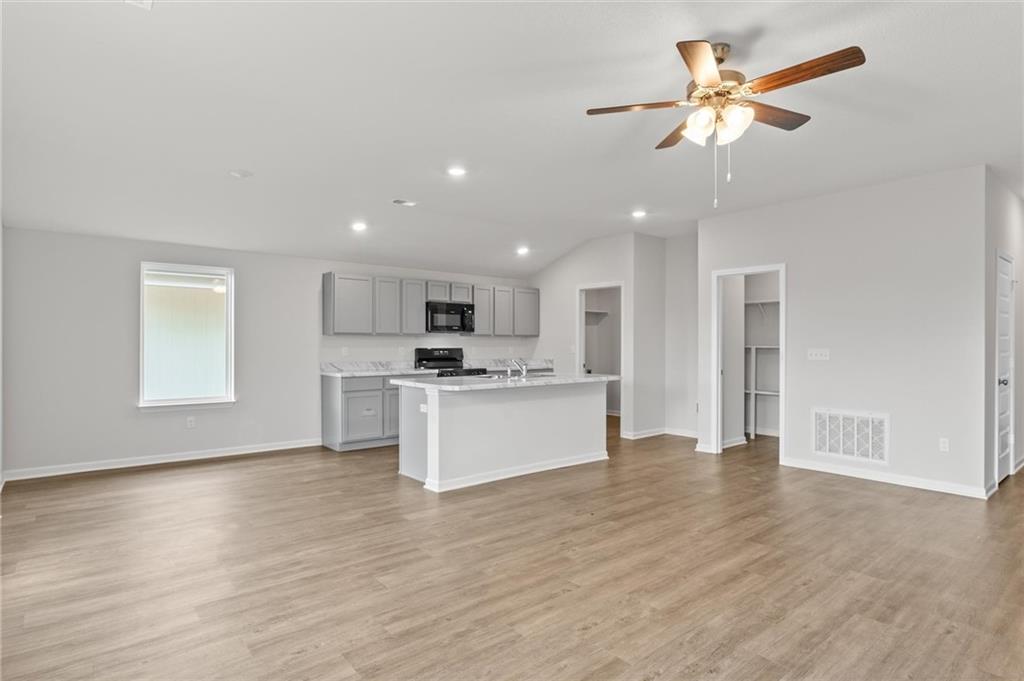 557 W Colleen Court Property Photo 12