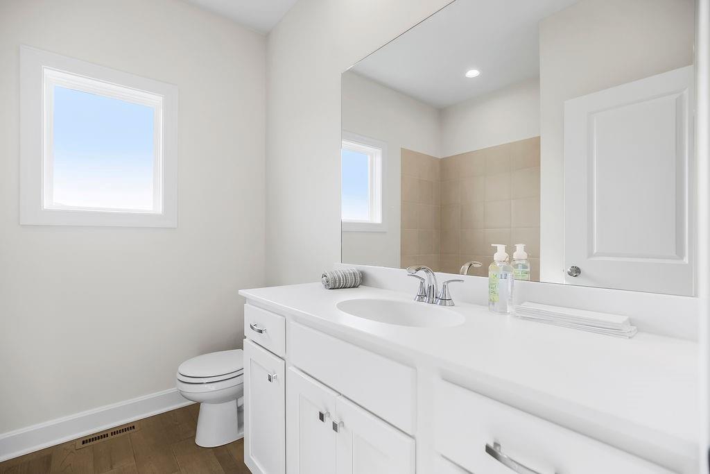 4102 W 158th Terrace Property Photo 5