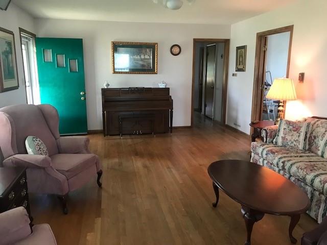 22015 Metcalf Road Property Photo 3