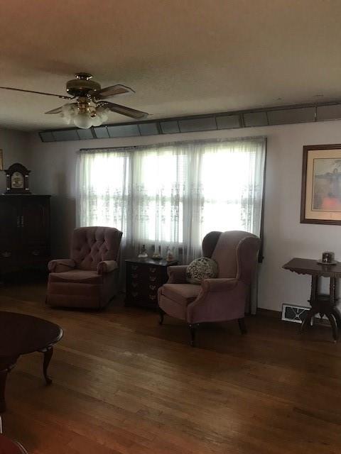 22015 Metcalf Road Property Photo 11