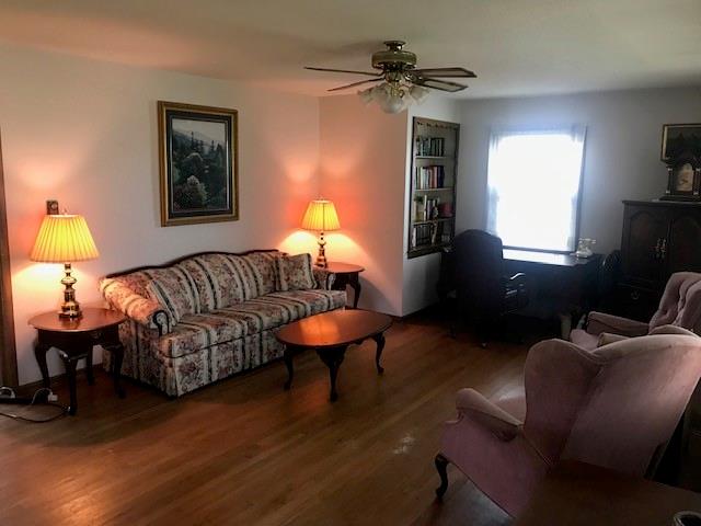 22015 Metcalf Road Property Photo 12
