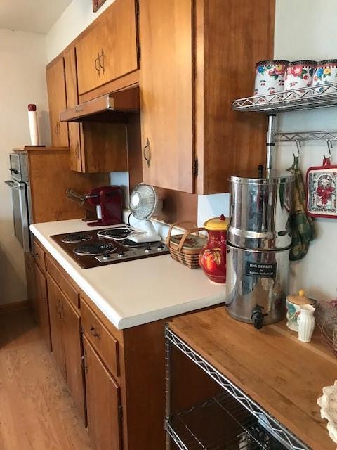 22015 Metcalf Road Property Photo 14