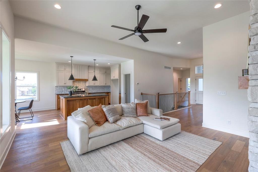 8203 Nw 89th Terrace Property Photo 6