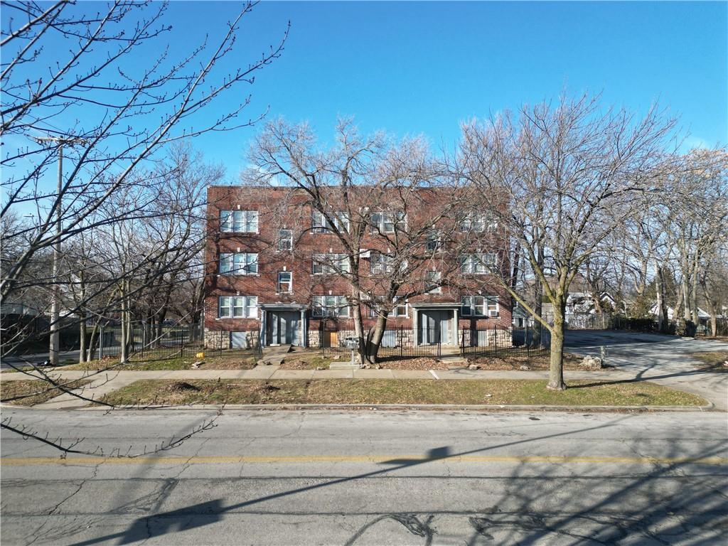 2545-2548 Benton Boulevard Property Photo