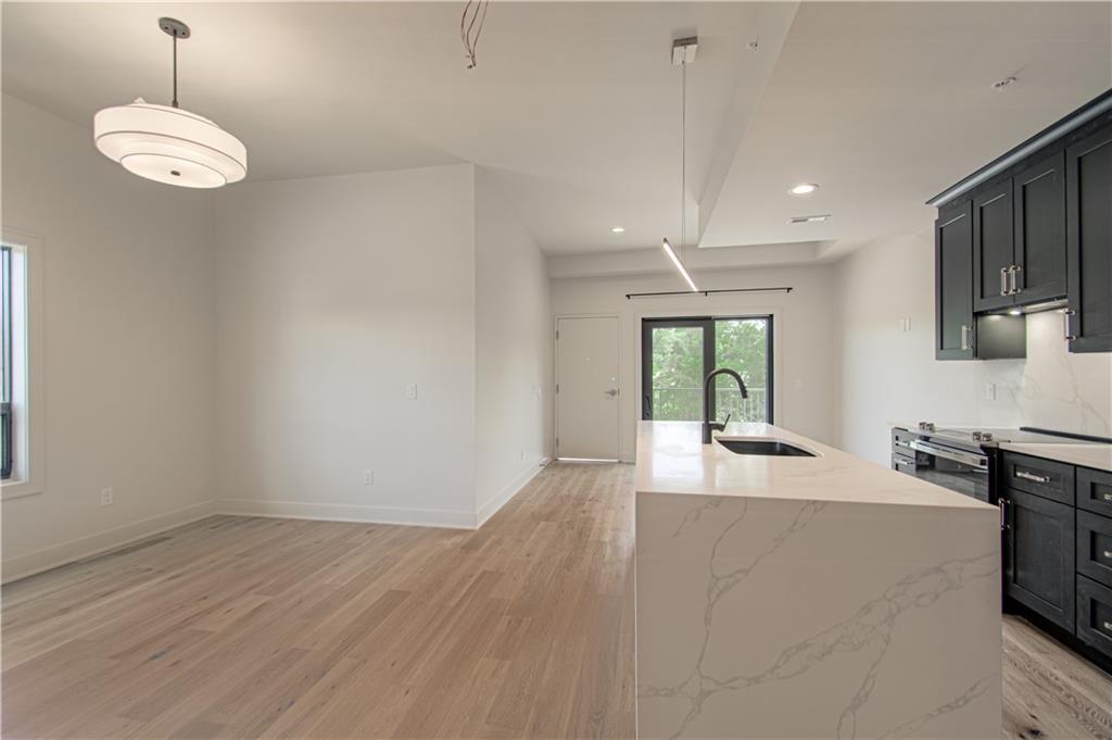 200 W Gregory Boulevard Property Photo 7