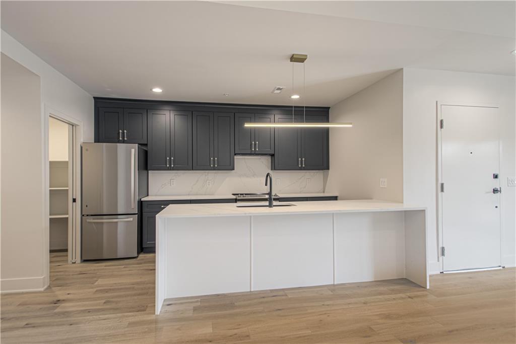 200 W Gregory Boulevard Property Photo 17