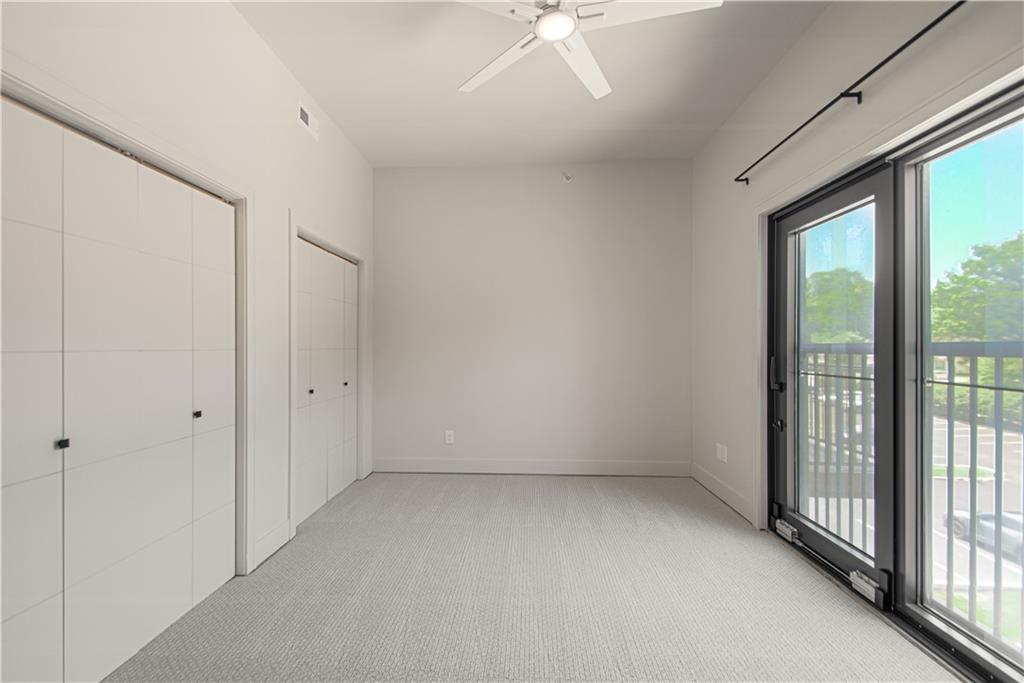 200 W Gregory Boulevard Property Photo 20