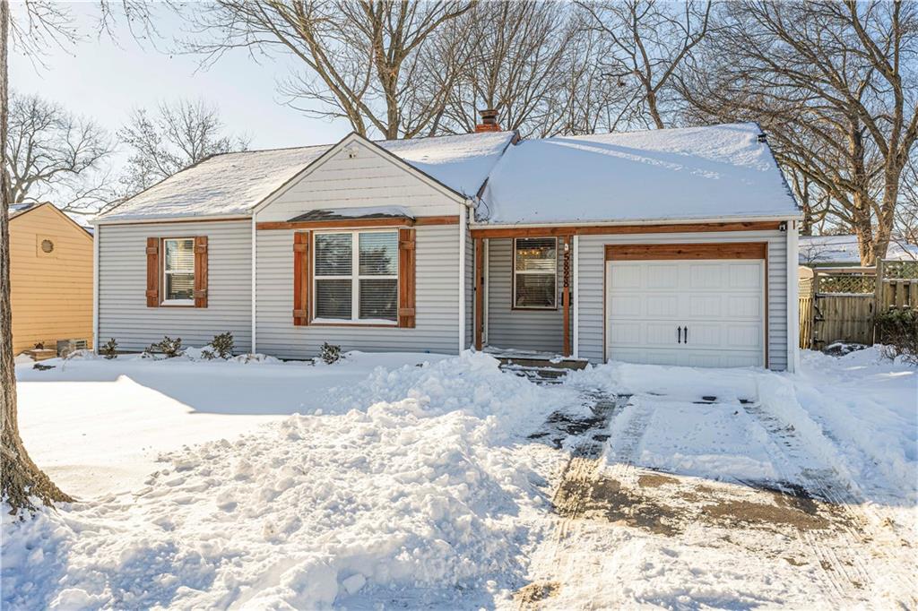 5828 Floyd Street Property Photo