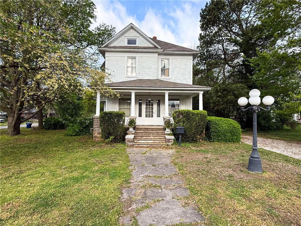 221 High School Street Property Photo