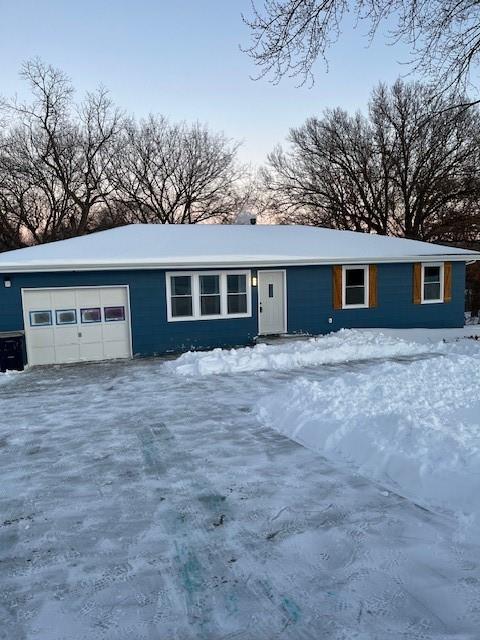 3829 Laurel Avenue Property Photo
