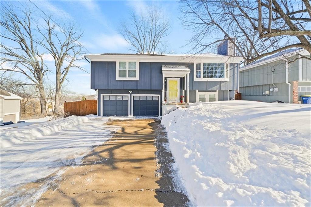 5141 Walmer Street Property Photo