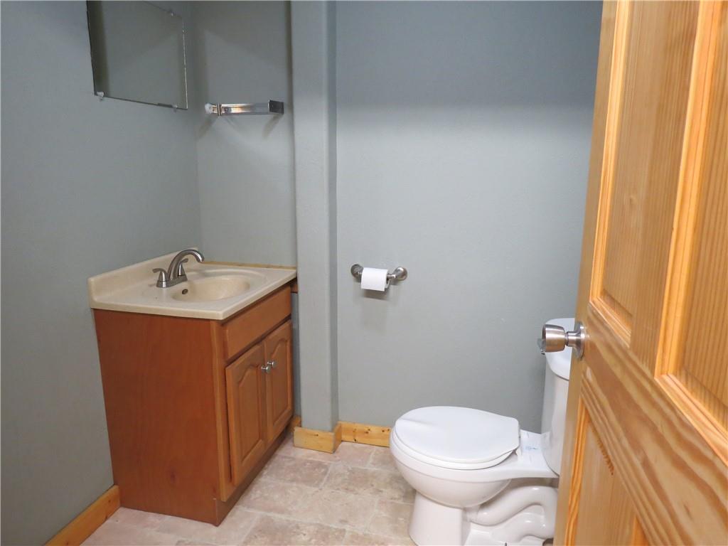 1201 N Alanthus Highway Property Photo 8